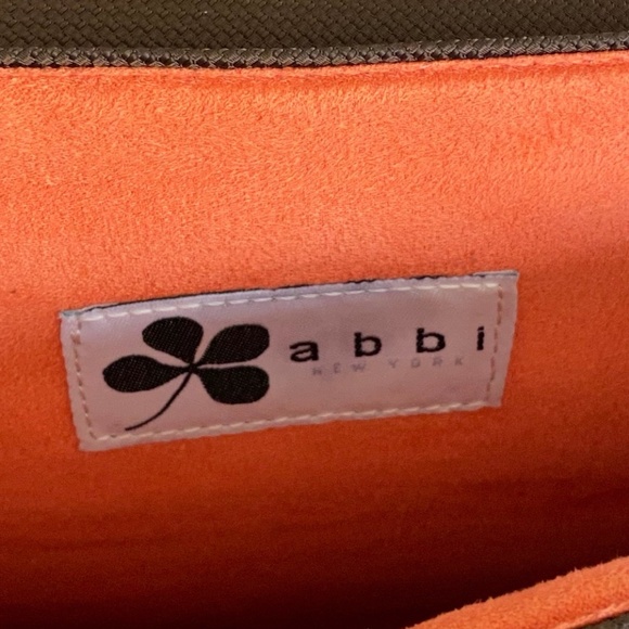 Abbi New York Padded Laptop Sleeve - Picture 5 of 7
